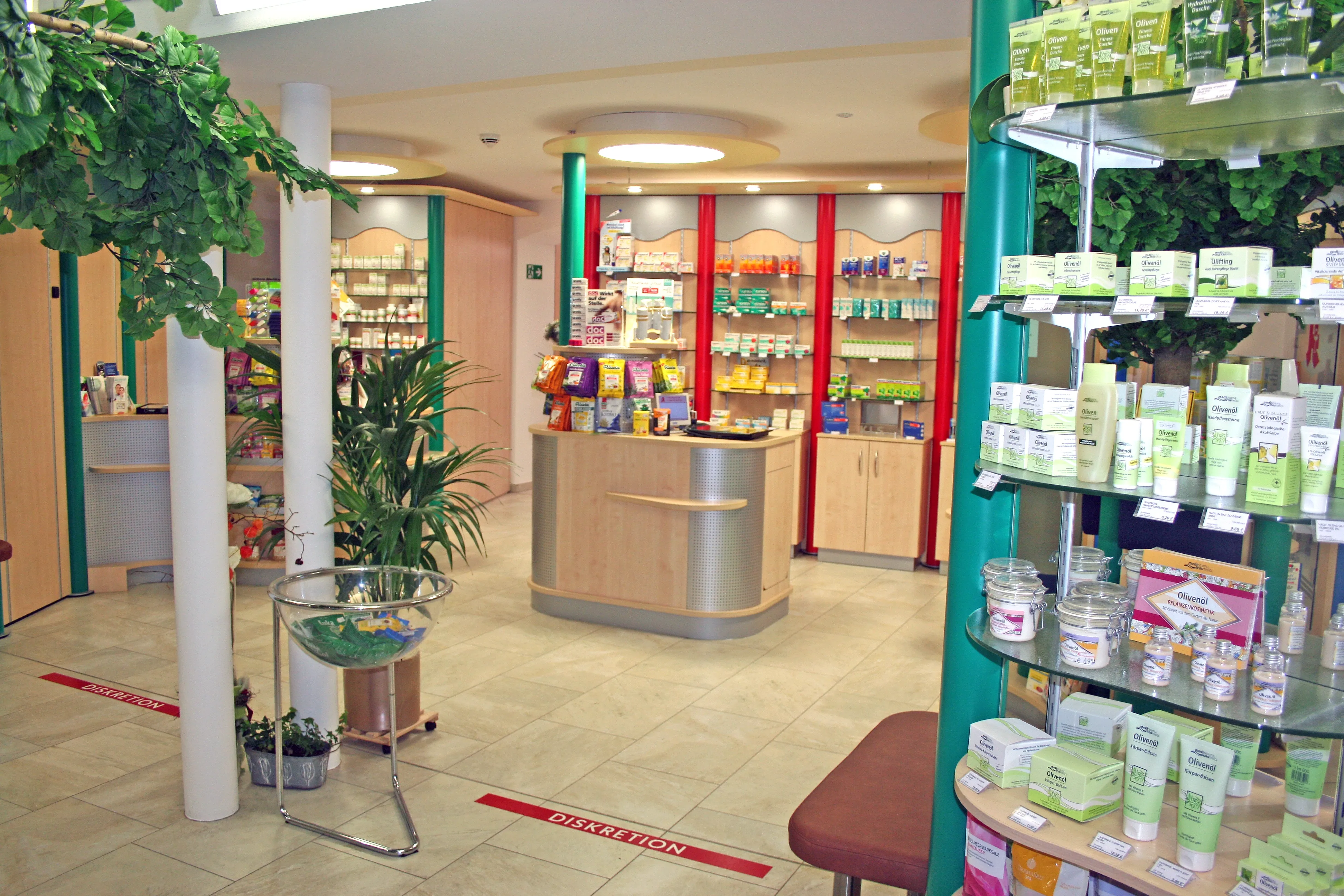 Innenansicht St. Johannis-Apotheke